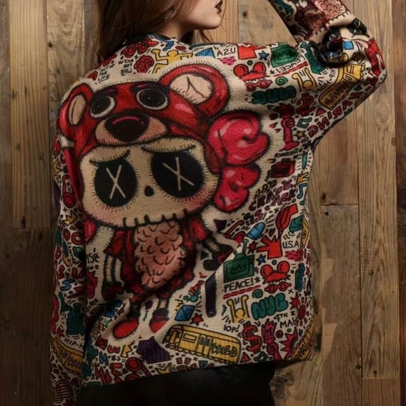 Womens Pullover Sweater Small Beige Red Stretch Crew Neck Print Bear Dolls Relax - Picture 6 of 16